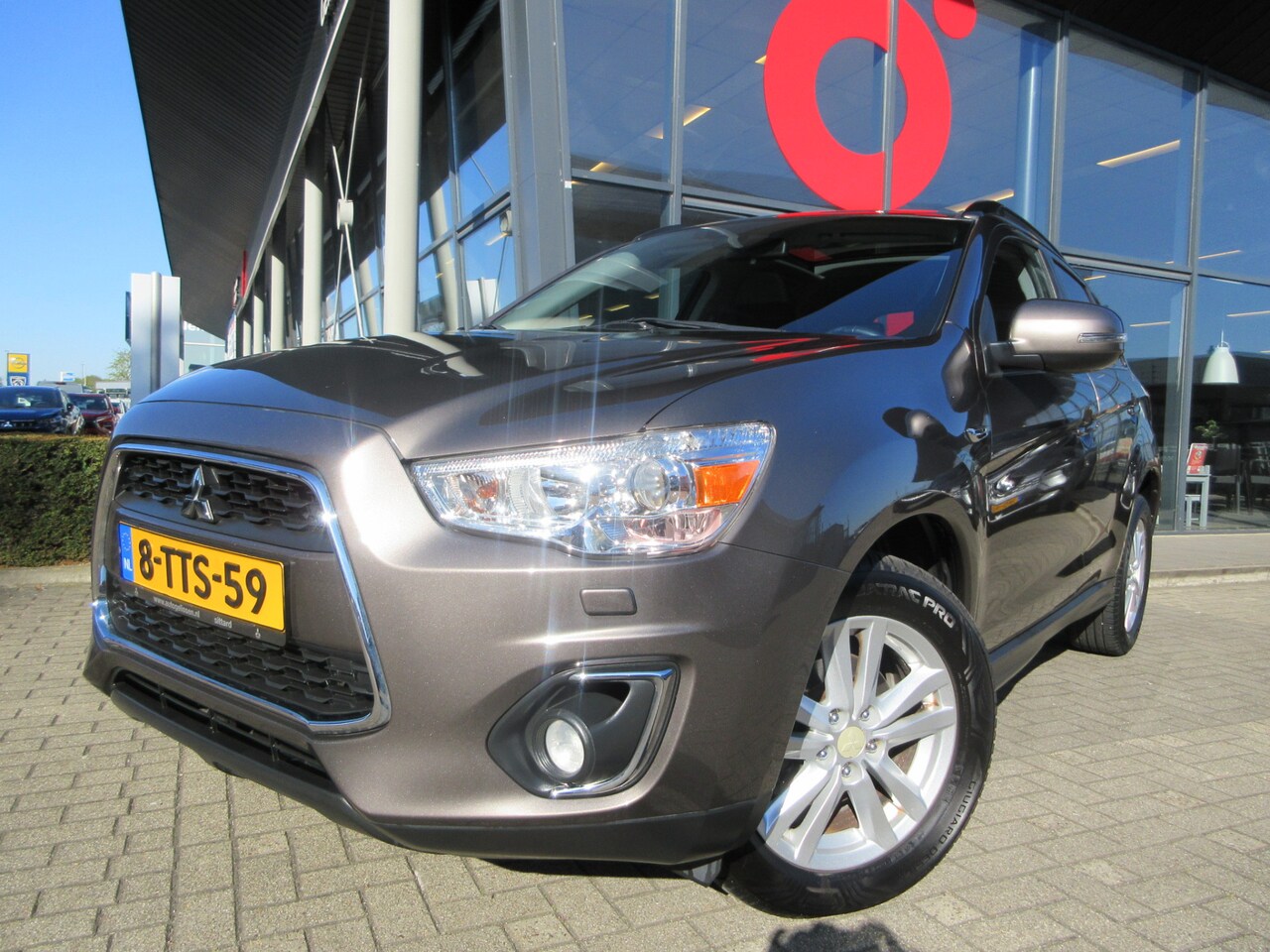 Mitsubishi ASX - 1.6 Cleartec Intense+ | DEALER ONDERHOUDEN | TREKHAAK | PANORAMADAK | VIERSEIZOENEN BANDEN - AutoWereld.nl