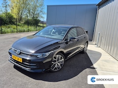 Volkswagen Golf - 1.5 eHybrid Style Edition 204PK DSG/AUTO | Glazen panorama-dak | Achteruitrijcamera | Crui