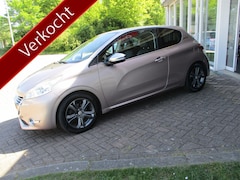 Peugeot 208 - 1.6 VTi Allure Keurige Auto Full options