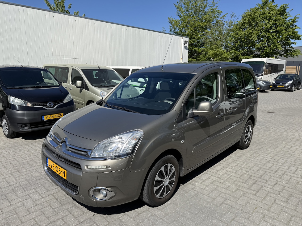 Citroën Berlingo - 1.6 VTi Rolstoelauto 3+1 of 5-0 - Ruime Bodemverlaging - Knielsysteem - Luchtvering - Rols - AutoWereld.nl