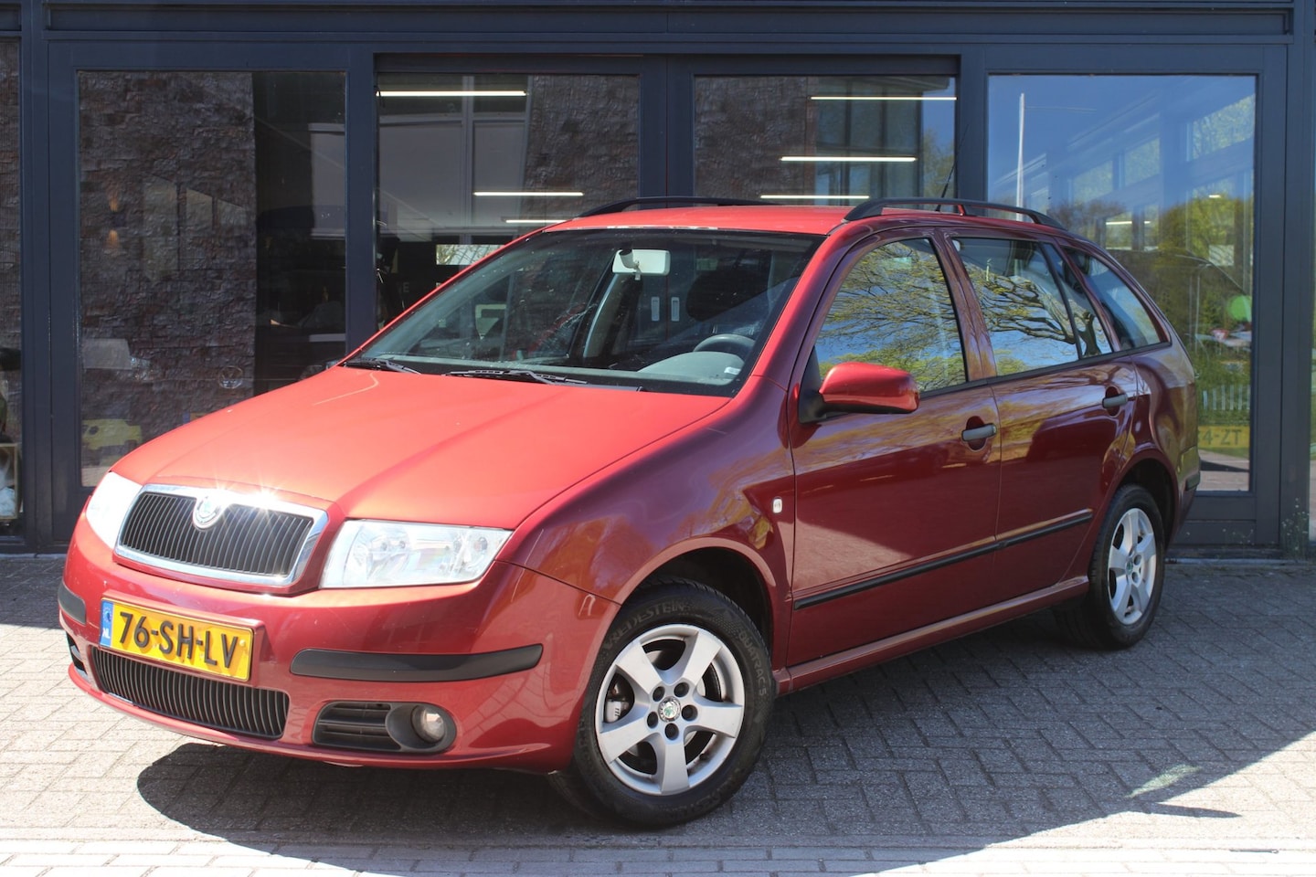 Skoda Fabia Combi - 1.4-16V Elegance | Cruise-control | Trekhaak | Airco | All-Season | - AutoWereld.nl