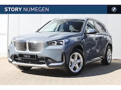 BMW iX1 - eDrive20 xLine / Adaptieve LED / Achteruitrijcamera / Comfort Access / Stoelverwarming / P