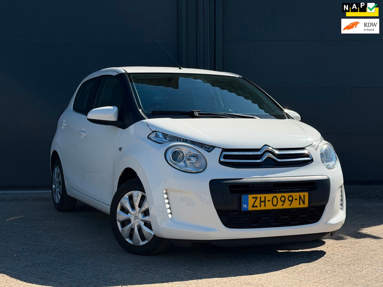 Citroën C1 - 1.0 | NWE APK | CarPlay | E-Pakket | Airco | - AutoWereld.nl