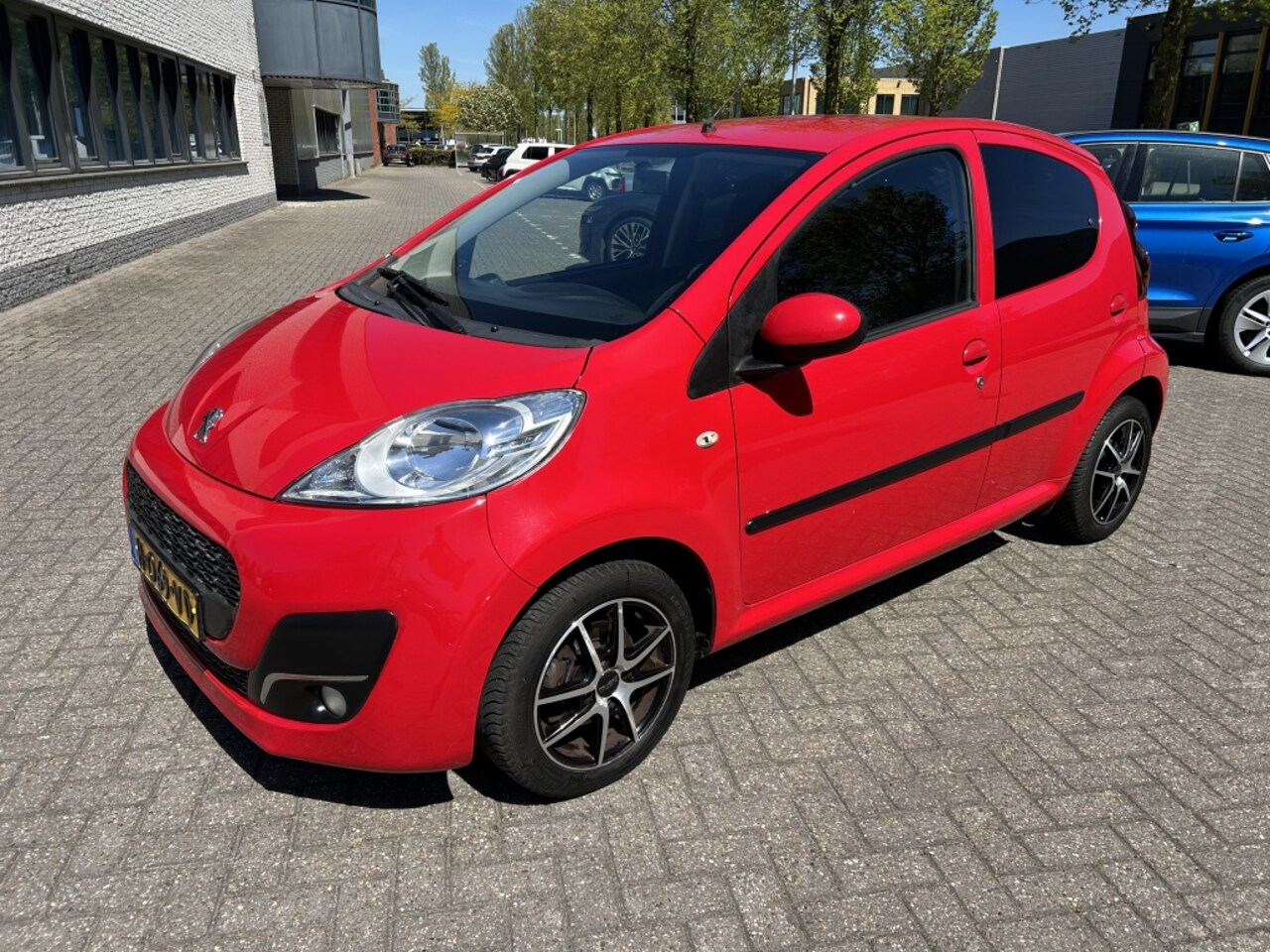 Peugeot 107 - 1.0 Active AIRCO LMV ELKT-PKKT. - AutoWereld.nl