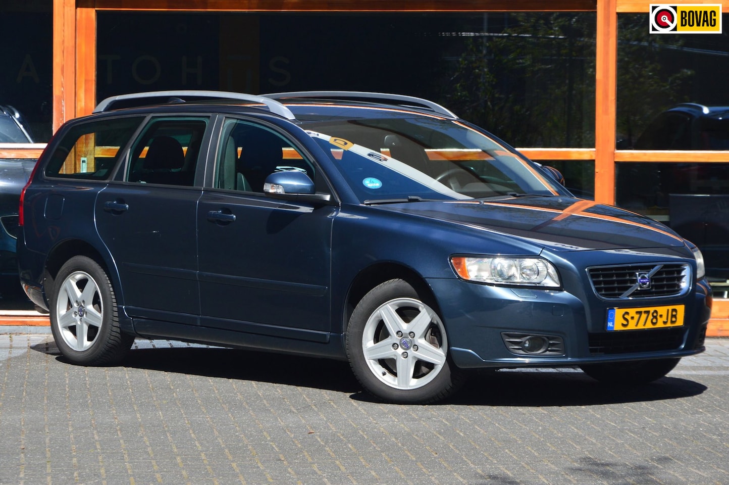 Volvo V50 - 2.5 T5 AWD | Automaat | Trekhaak 1500KG | Leer | Stoelverwarming | Perfect onderhouden | - AutoWereld.nl