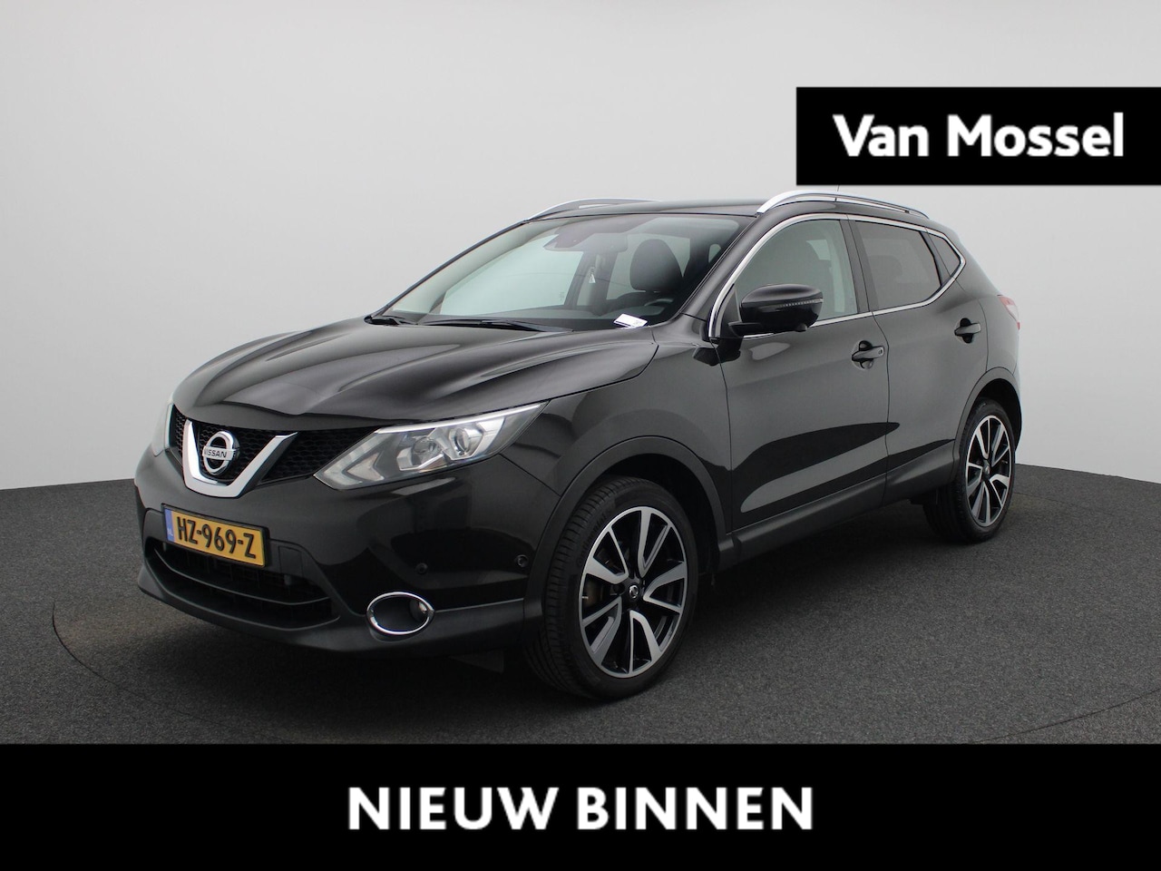 Nissan Qashqai - 1.6 Tekna | Camera | Parkeersensoren | Panoramadak | Stoelverwarming | Trekhaak | - AutoWereld.nl