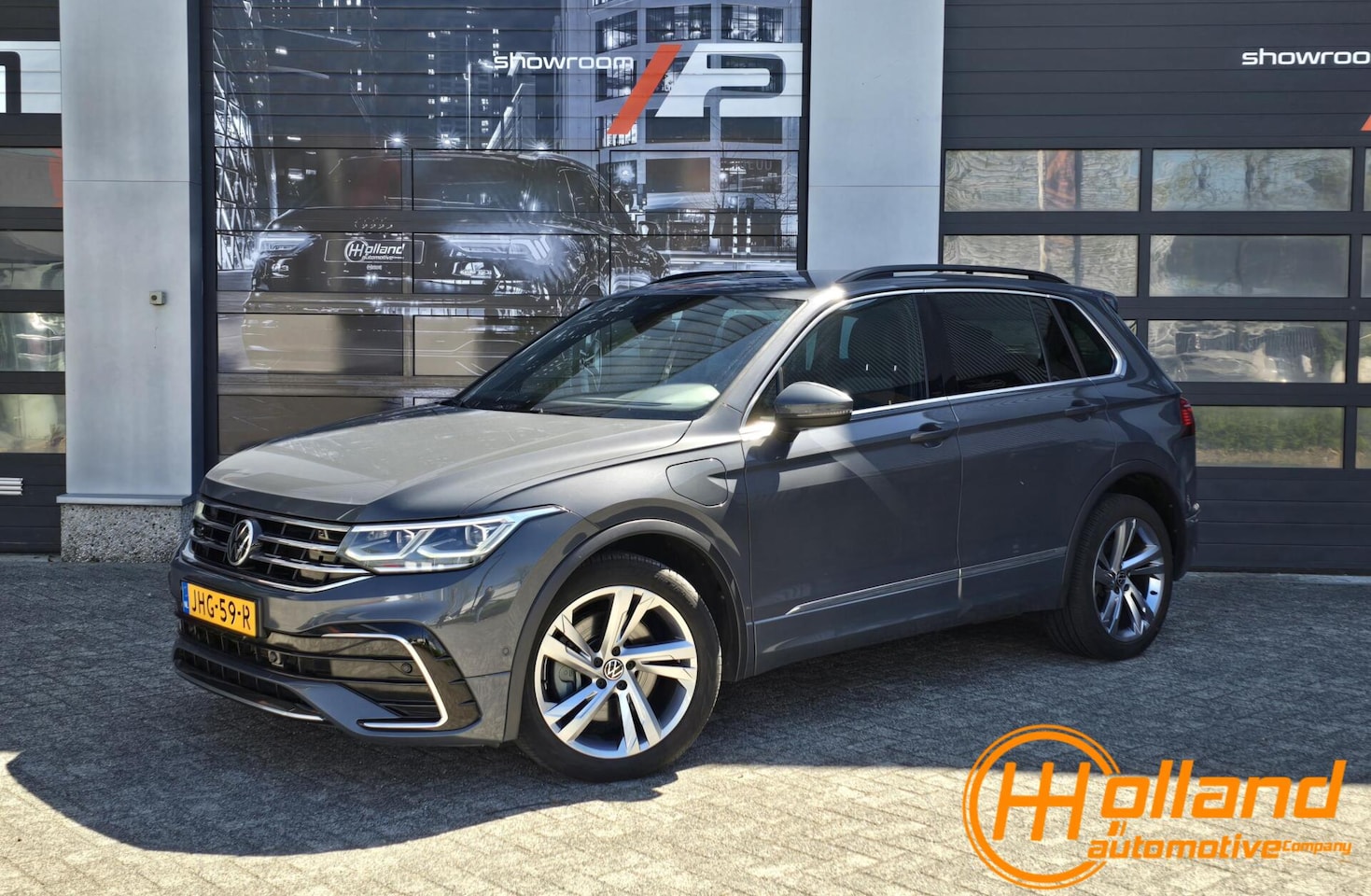 Volkswagen Tiguan - 1.4 TSI eHybrid R-Line Business 1.4 TSI eHybrid R-Line Business+ - AutoWereld.nl