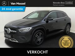 Mercedes-Benz GLA-Klasse - 250 e AMG Line Artico Leder / Parkeercamera / Sfeerverlichting / Stoelverwarming / Privacy