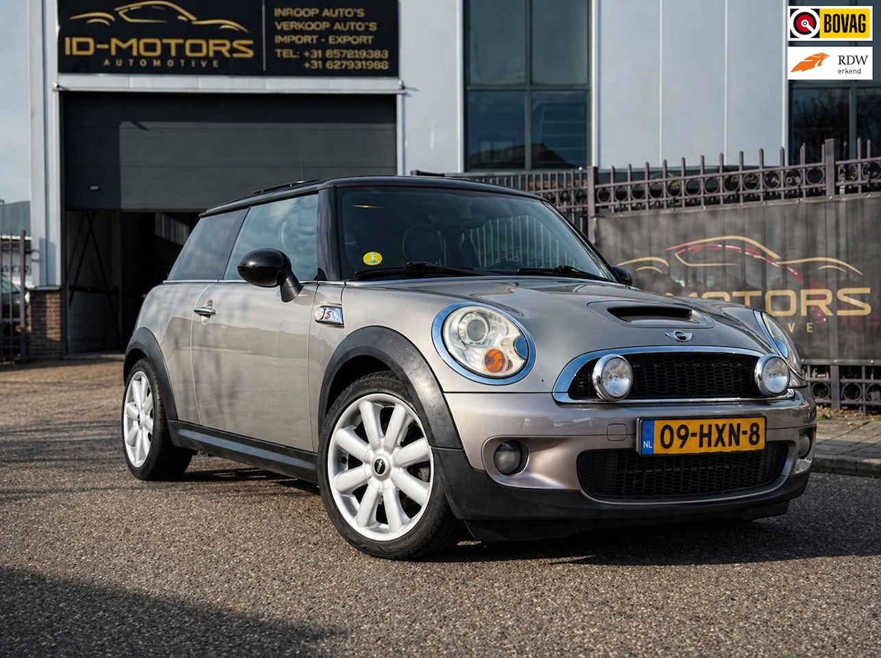 MINI Cooper S - Mini 1.6 Chili Automaat PANO Luxe uitvoering - AutoWereld.nl