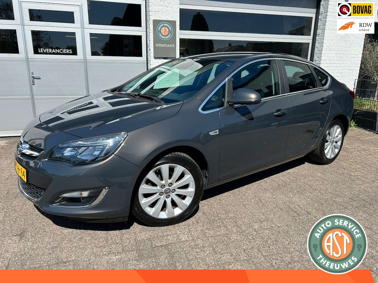 Opel Astra - 1.4 Turbo Cosmo LEER|NAVI|PDC|STOEL/STUURVERW|LED - AutoWereld.nl