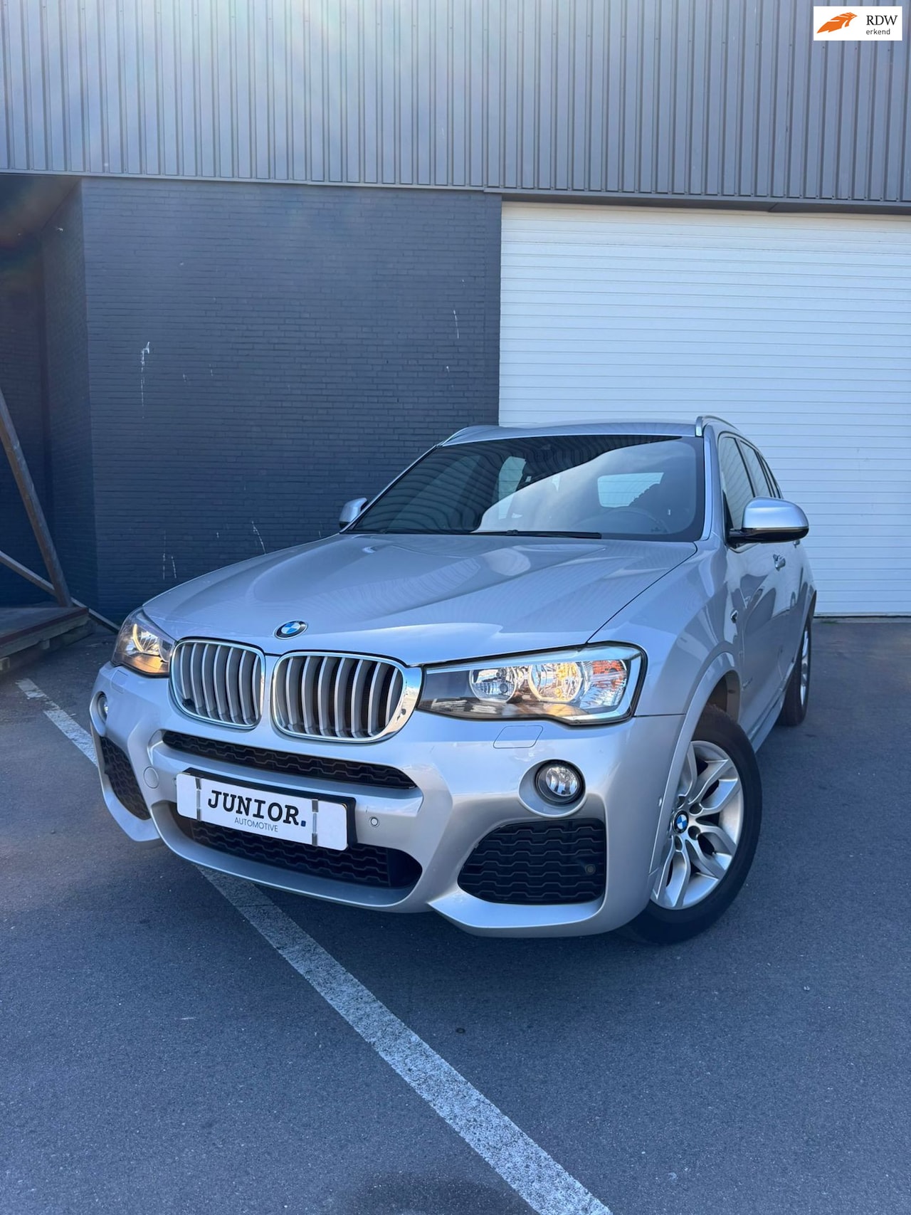 BMW X3 - XDrive28i High Executive M-PAKKET/HEAD-UP/LEDER/FACELIFT - AutoWereld.nl