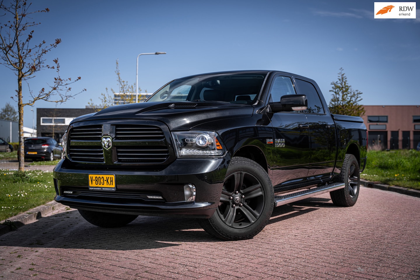 Dodge Ram 1500 - 5.7 V8 4x4 Quad Cab 6'4 RIJKLAAR - AutoWereld.nl