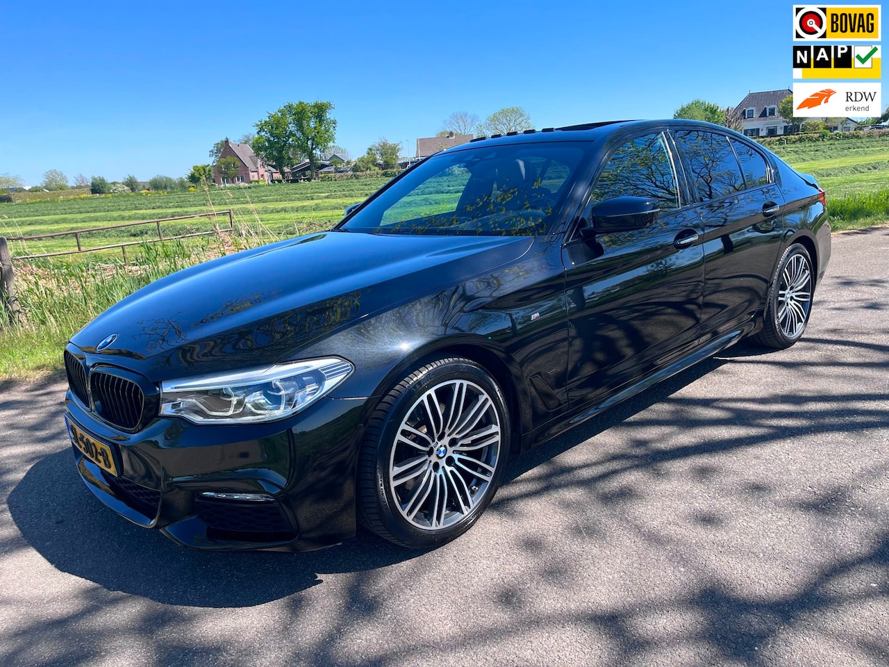 BMW 5-serie - 520i High Executive 520i High Executive, head-up, 360 camera schuifdak - AutoWereld.nl