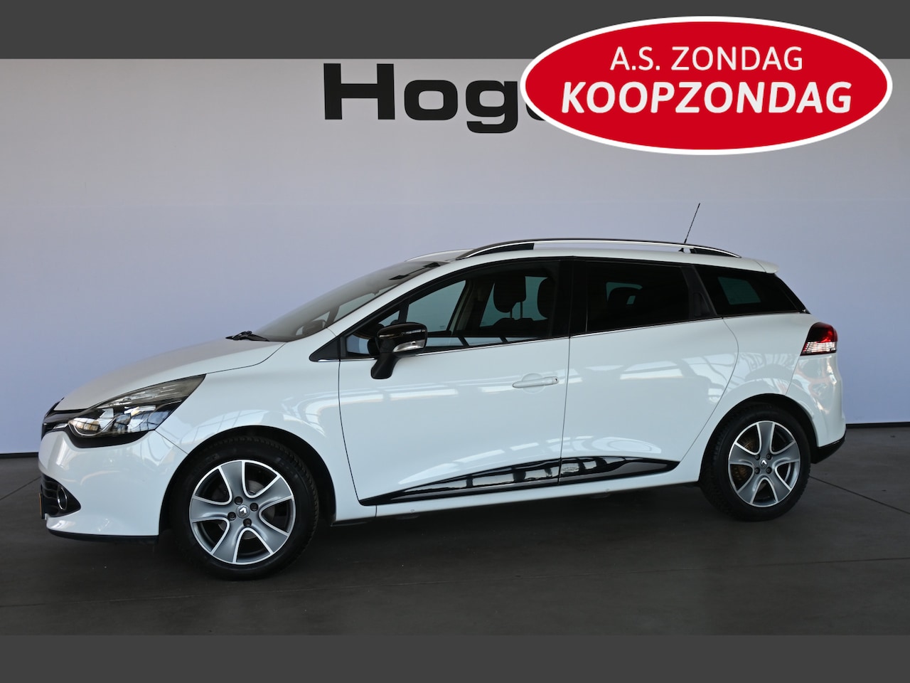 Renault Clio Estate - 0.9 TCe Night&Day Airco Navigatie Cruise Control Trekhaak Rijklaarprijs! Inruil Mogelijk! - AutoWereld.nl
