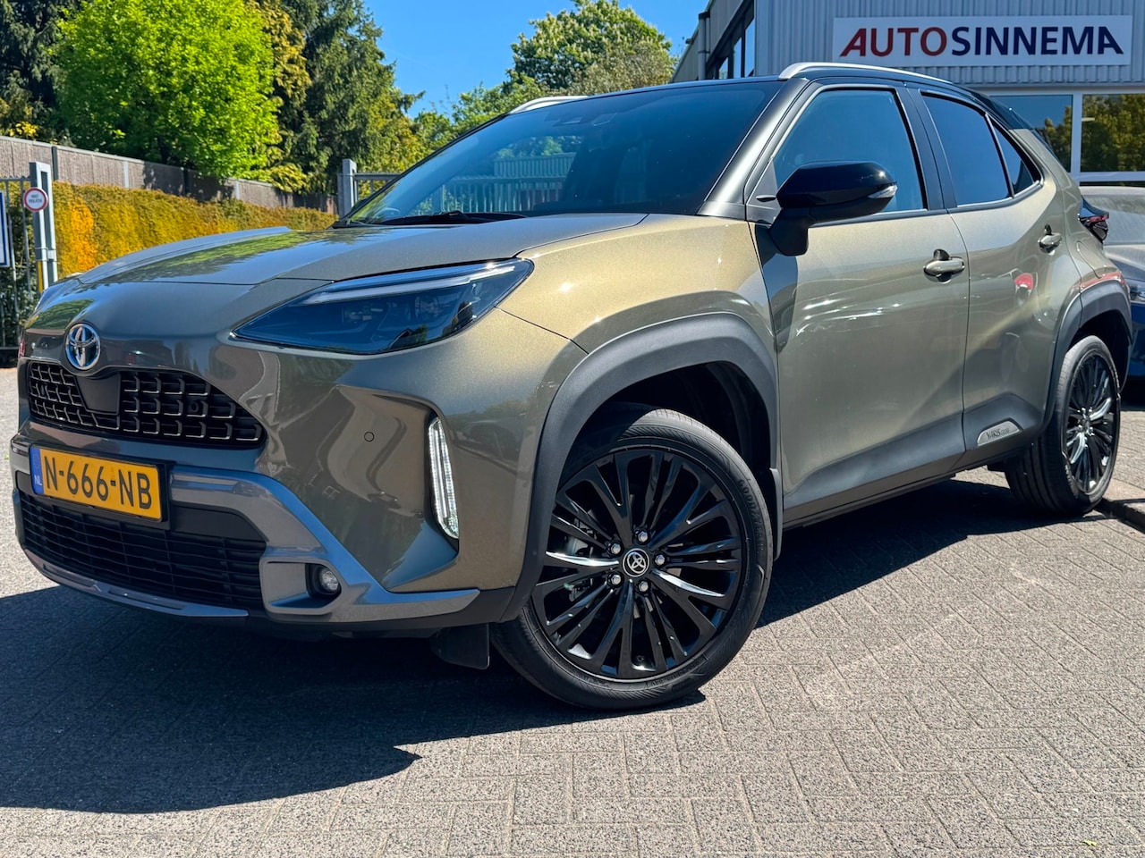 Toyota Yaris Cross - 1.5 Hybrid Adventure | Stuurverwarming | HUD | Stoelverwarming | Cruise Control | - AutoWereld.nl
