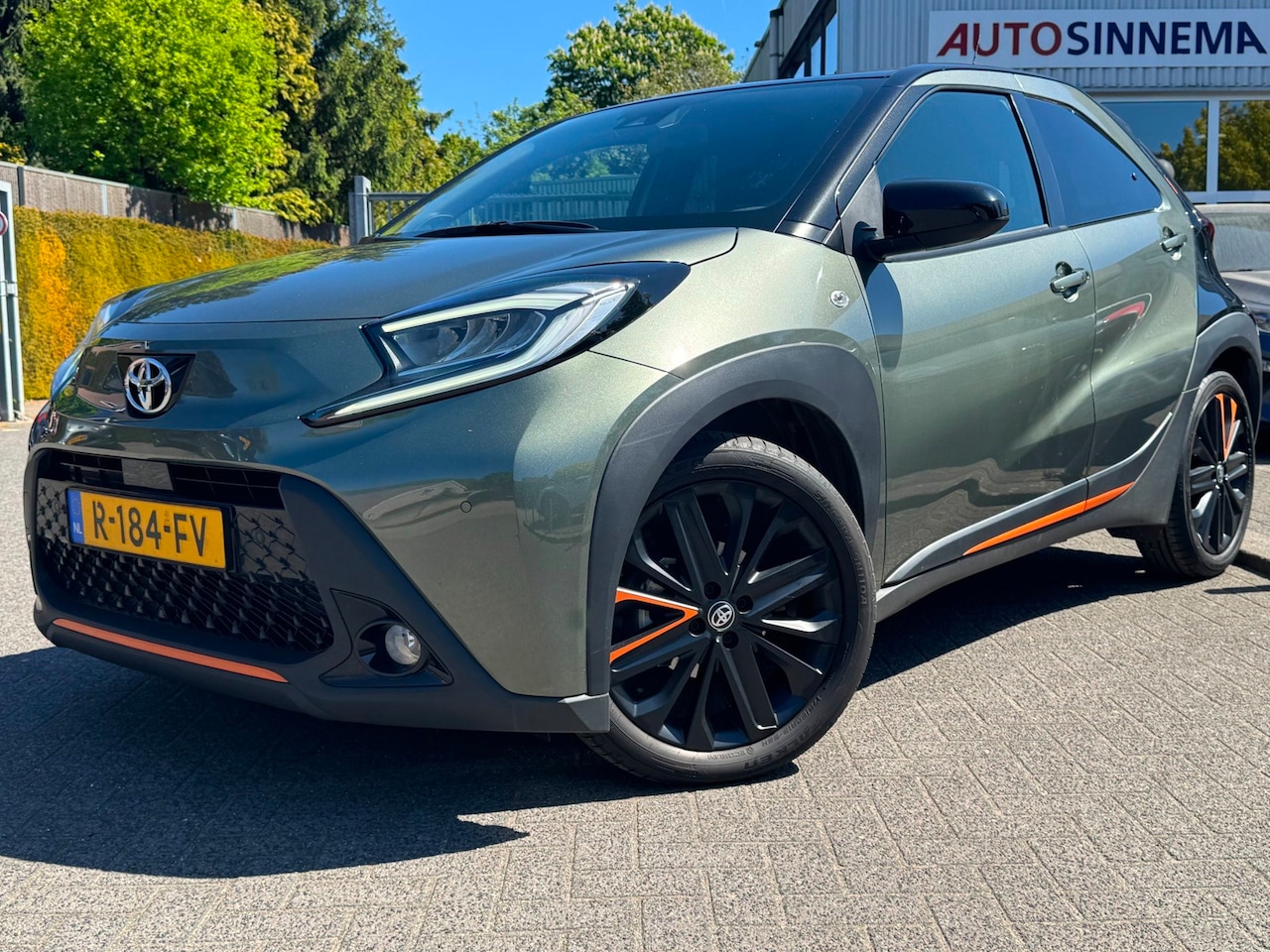 Toyota Aygo X - 1.0 VVT-i MT Limited | Stoelverwarming | JBL | Climate Control | - AutoWereld.nl