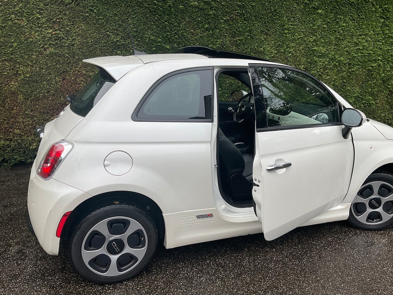 Fiat 500 - E 24kwh Schuif kanteldak en parelmoer wit - AutoWereld.nl