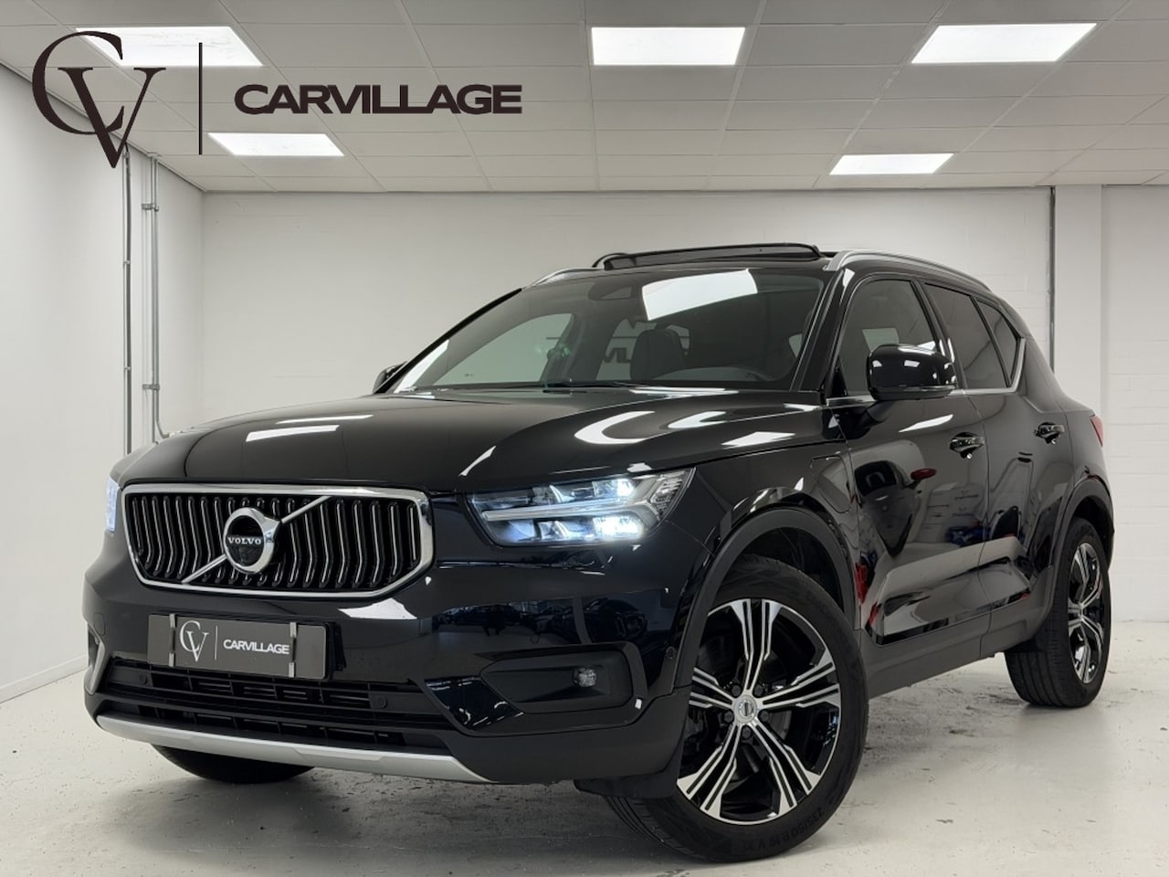 Volvo XC40 - 1.5 T4 Recharge R-Design Expression | Trekhaak | Leer | Harman/Kardon | - AutoWereld.nl
