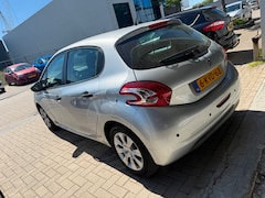 Peugeot 208 - 1.0 VTi Access / let op kloppend geluid hoorbaar