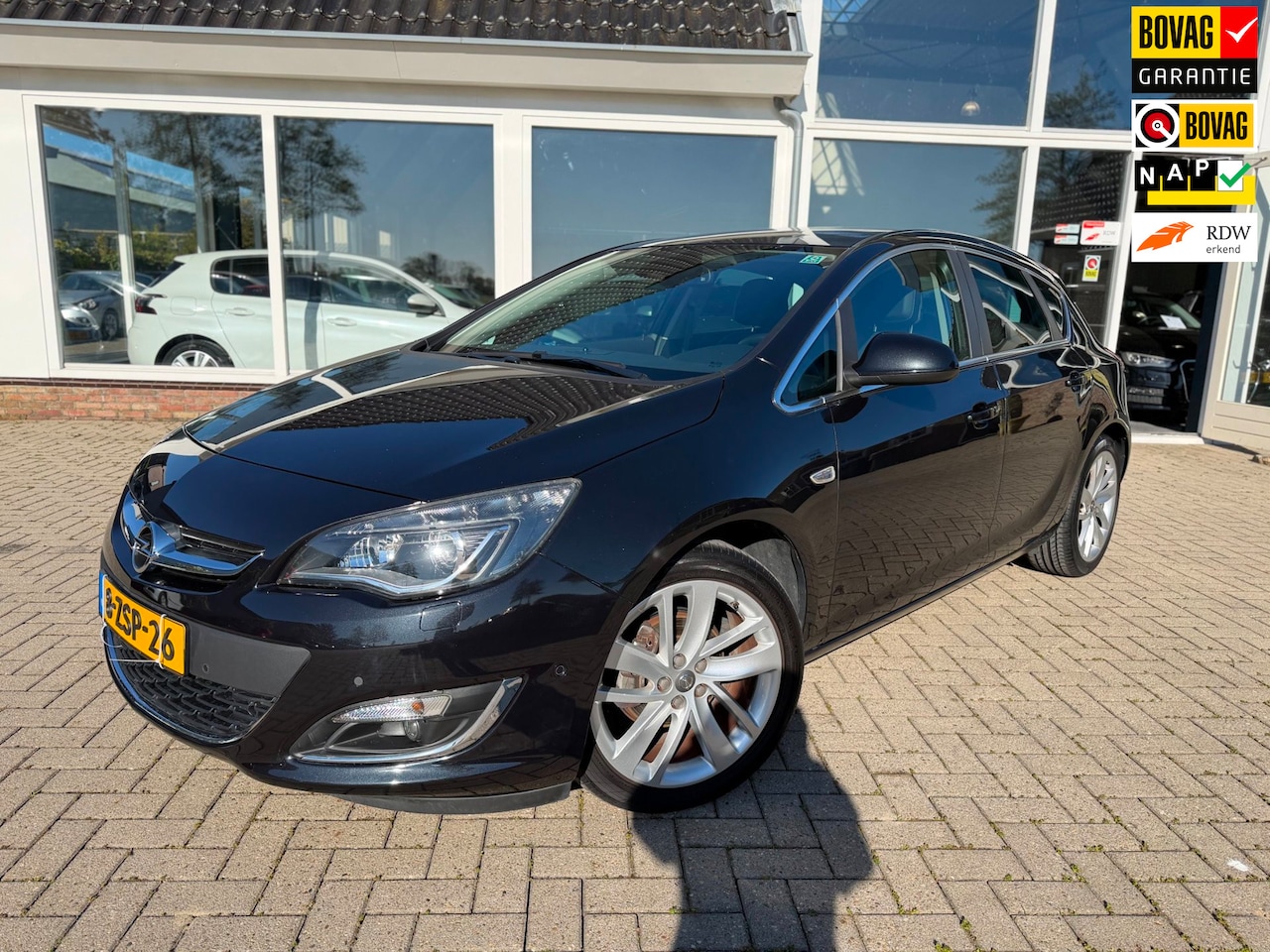 Opel Astra - 1.4 Turbo Sport +/ Leder/ Camera - AutoWereld.nl