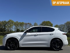Alfa Romeo Stelvio - 2.0 T Q4 280pk Estrema, Alle opties