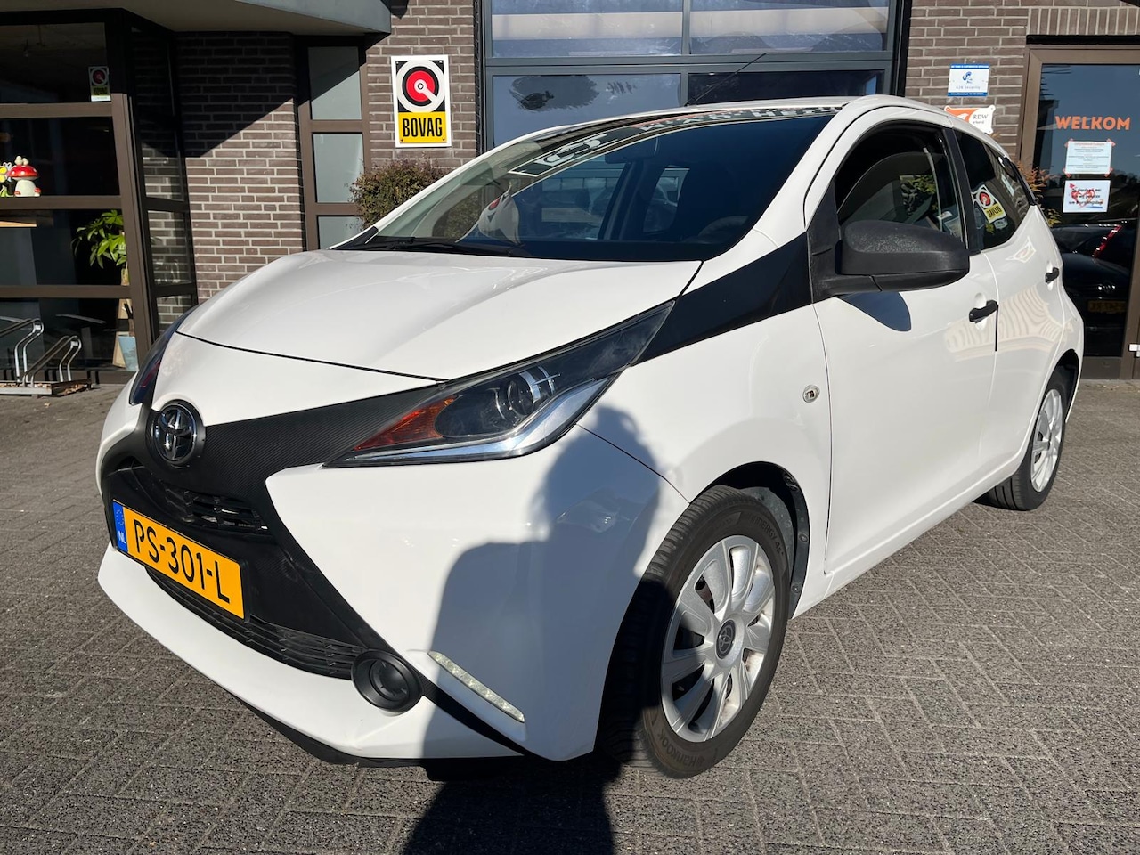 Toyota Aygo - 1.0 VVT-i x-play 1.0 VVT-i X-play - AutoWereld.nl