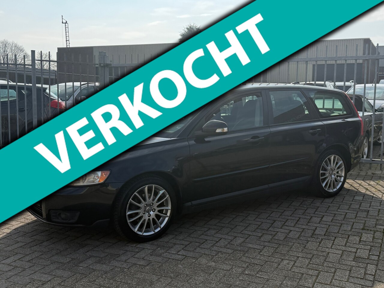Volvo V50 - 1.8 Sport! 1e EIGENAAR NL AUTO NAP! Airco l Cruise l Trekhaak l LMV l MTF-STUUR! DEALER OH - AutoWereld.nl
