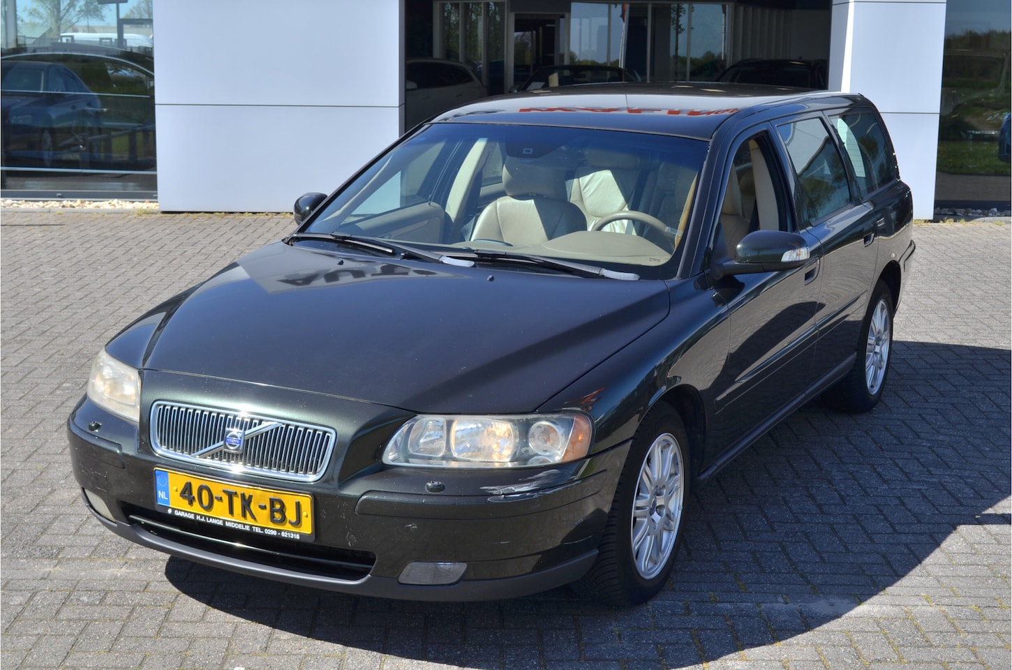 Volvo V70 - 2.4D Edition II Leer Trekhaak Stoelverwarming - AutoWereld.nl