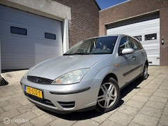 Ford Focus - 1.6-16V Trend