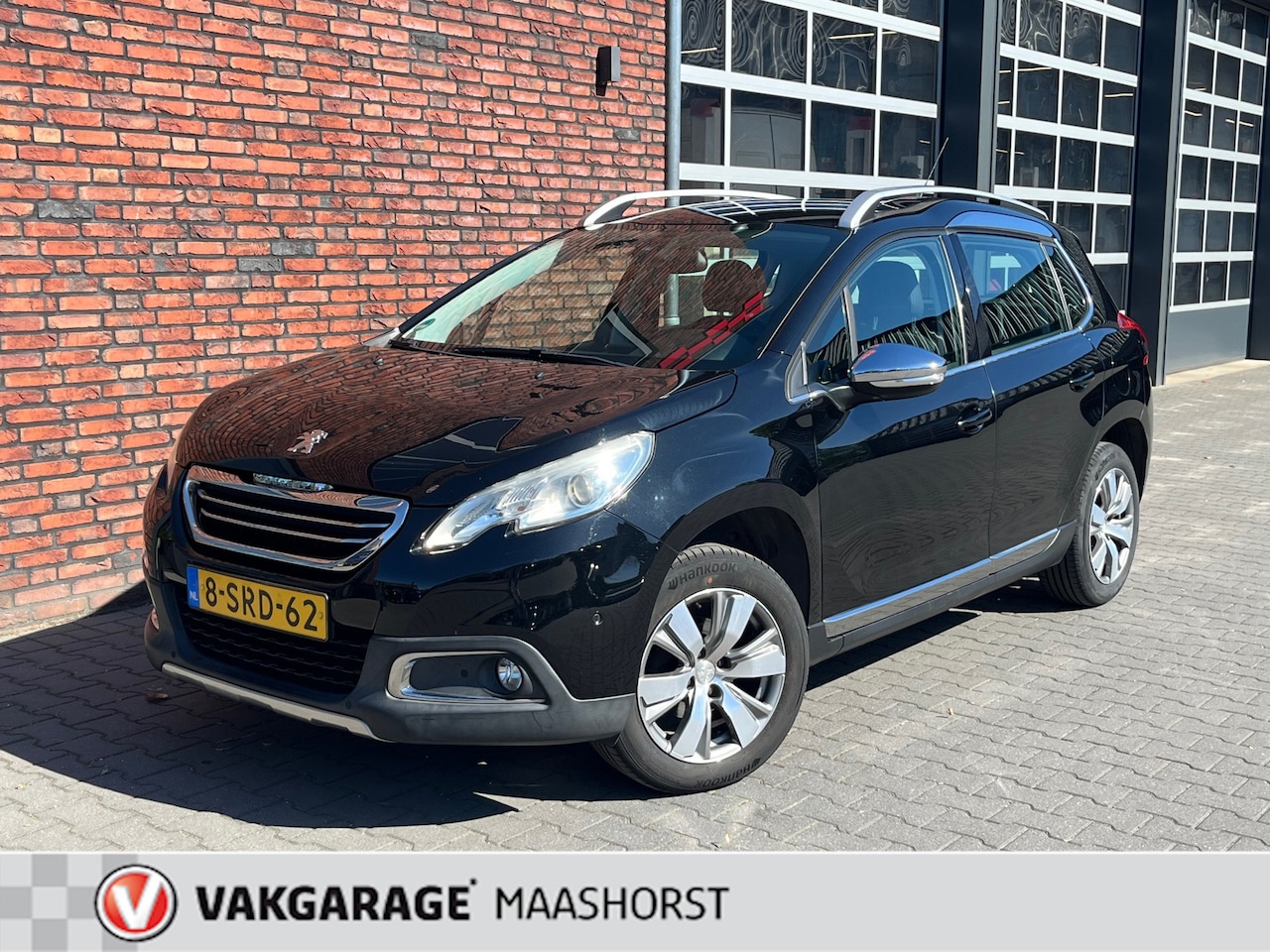 Peugeot 2008 - 1.2 VTi Allure Pack Premium Plus EXPORT ParkeerSensoren/Navi/Clima/Airco/Cruise/Trekhaak/B - AutoWereld.nl