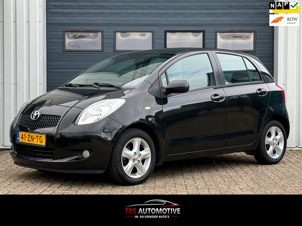 Toyota Yaris - 1.3 VVTi Luna MMT 2e EIG / CLIMA / NAP - AutoWereld.nl