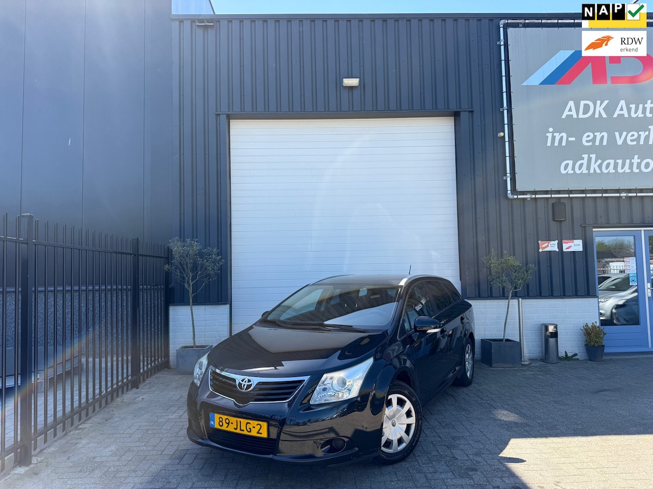 Toyota Avensis Wagon - 1.8 VVTi Comfort 1e EIGENAAR/CLIMA/TREKHAAK - AutoWereld.nl