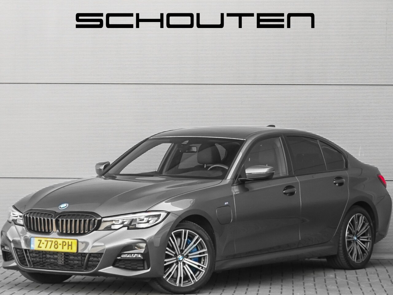 BMW 3-serie - 330e High Executive M-Sport Parkeerhulp M-Remmen CarPlay - AutoWereld.nl