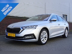 Skoda Octavia Combi - 1.0 e-TSI Business Edition Plus/Trekhaak/Camera/ Travel Pakket