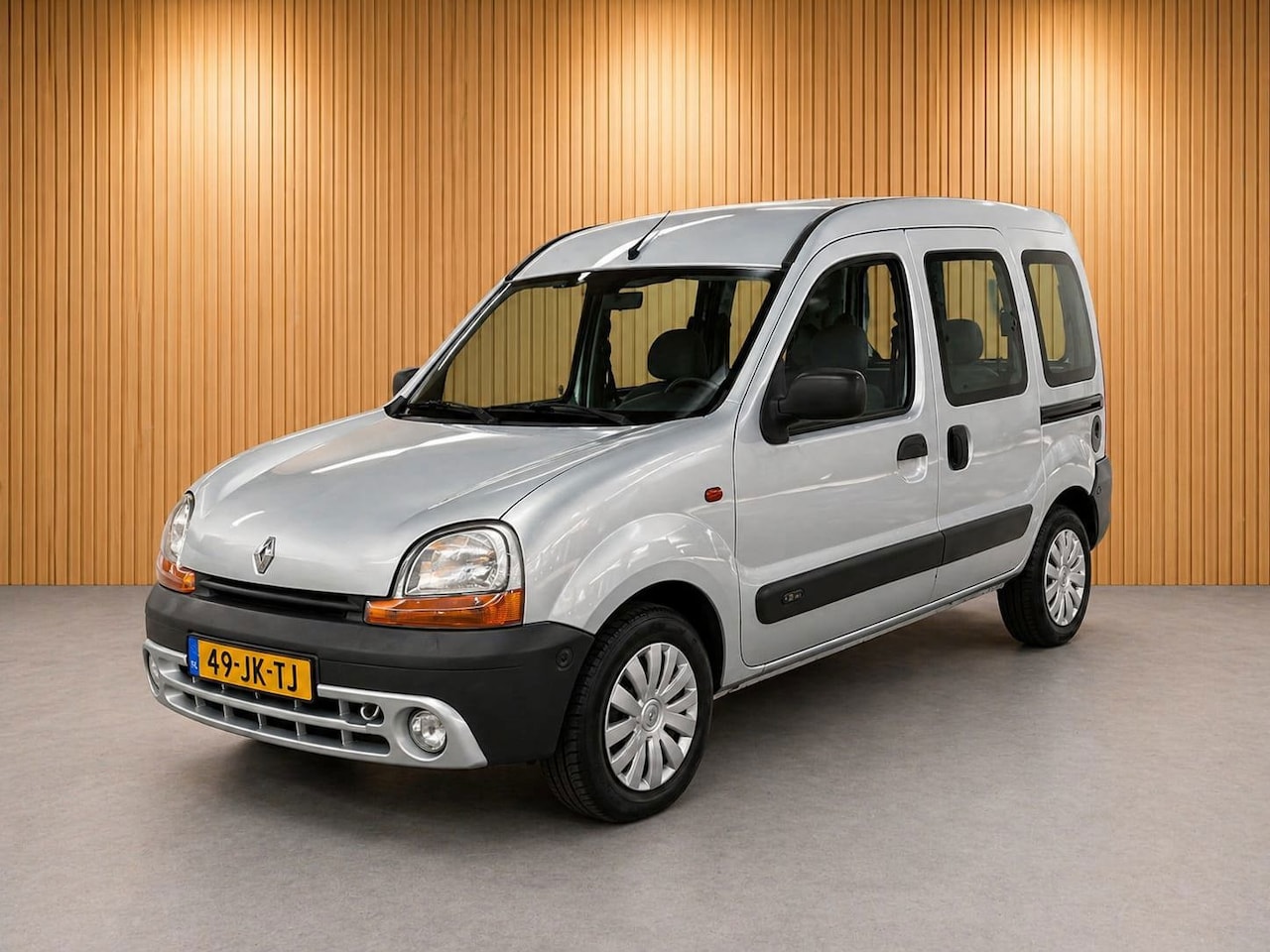 Renault Kangoo - 1.2-16V Privilège Rolstoel-uitvoering - AutoWereld.nl