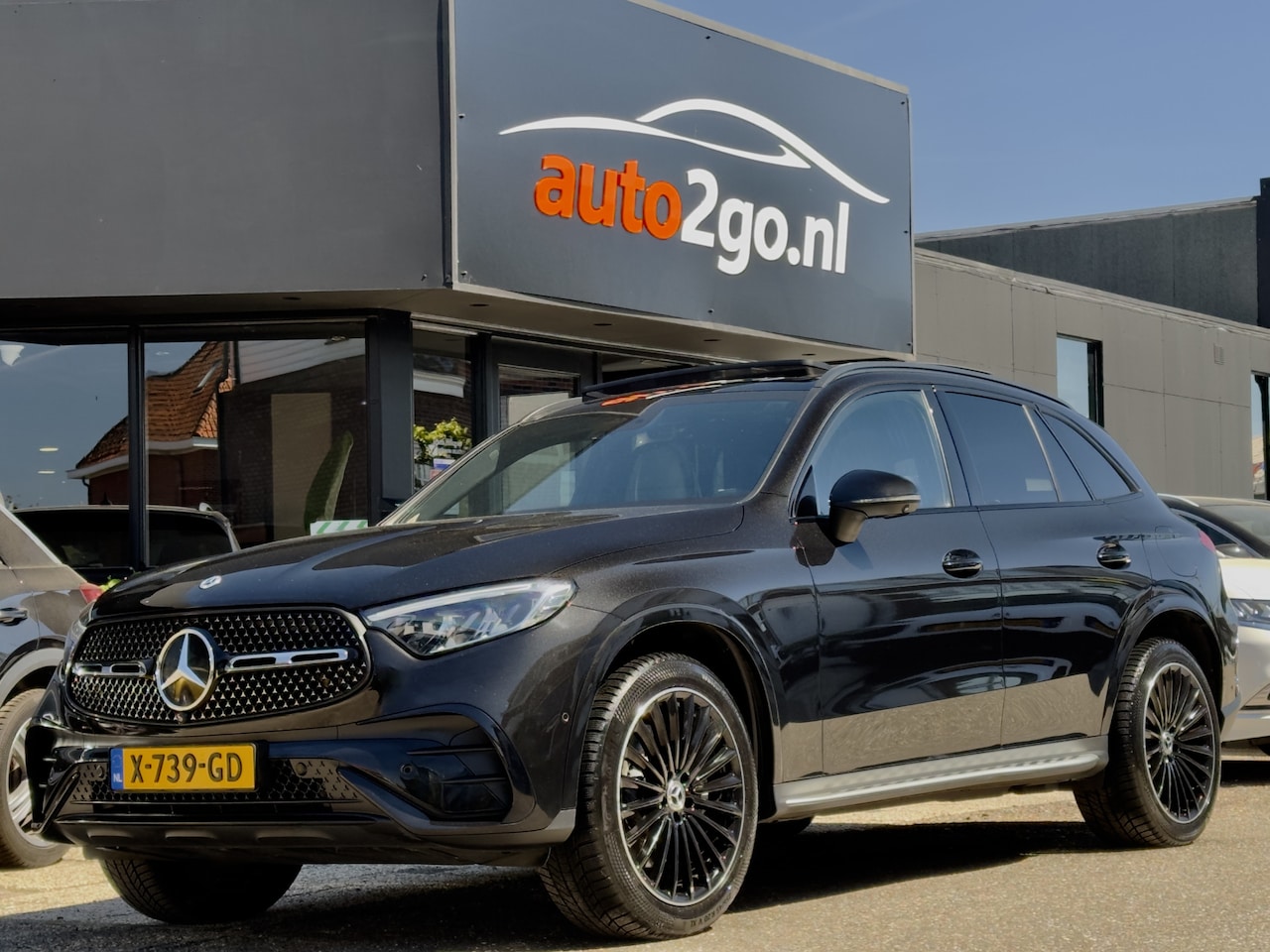 Mercedes-Benz GLC-klasse - 300e 4MATIC AMG LINE PANODAK LEDER BURMESTER-SOUND NAVI CAMERA DIGI-DASH APPLE-CARPLAY LED - AutoWereld.nl
