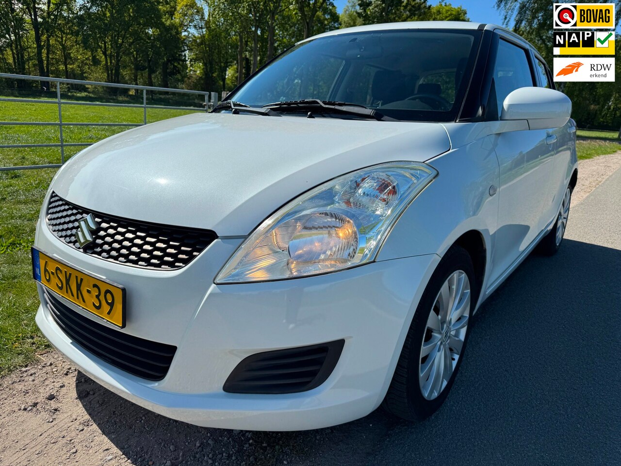Suzuki Swift - 1.2 Bandit EASSS 1ste eigenaar|airco|stoelverwarming - AutoWereld.nl
