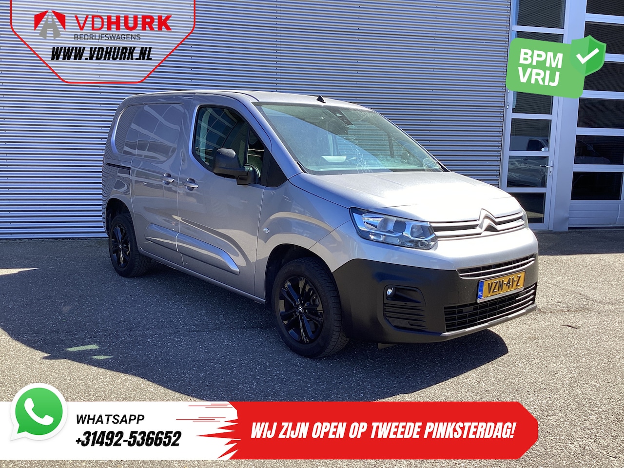 Citroën Berlingo - 1.5 HDI 130 pk Aut. LED/ Carplay/ Keyless/ Navi/ Climate/ Camera/ PDC/ LMV/ Cruise - AutoWereld.nl