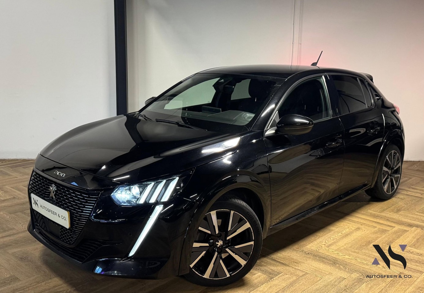 Peugeot 208 - 1.2 PureTech GT-Line PANO CAM PDC - AutoWereld.nl