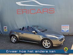 Alfa Romeo Spider - 2.2 JTS Exclusive NAVI TEL LEER WINDSCHOT 102000kM