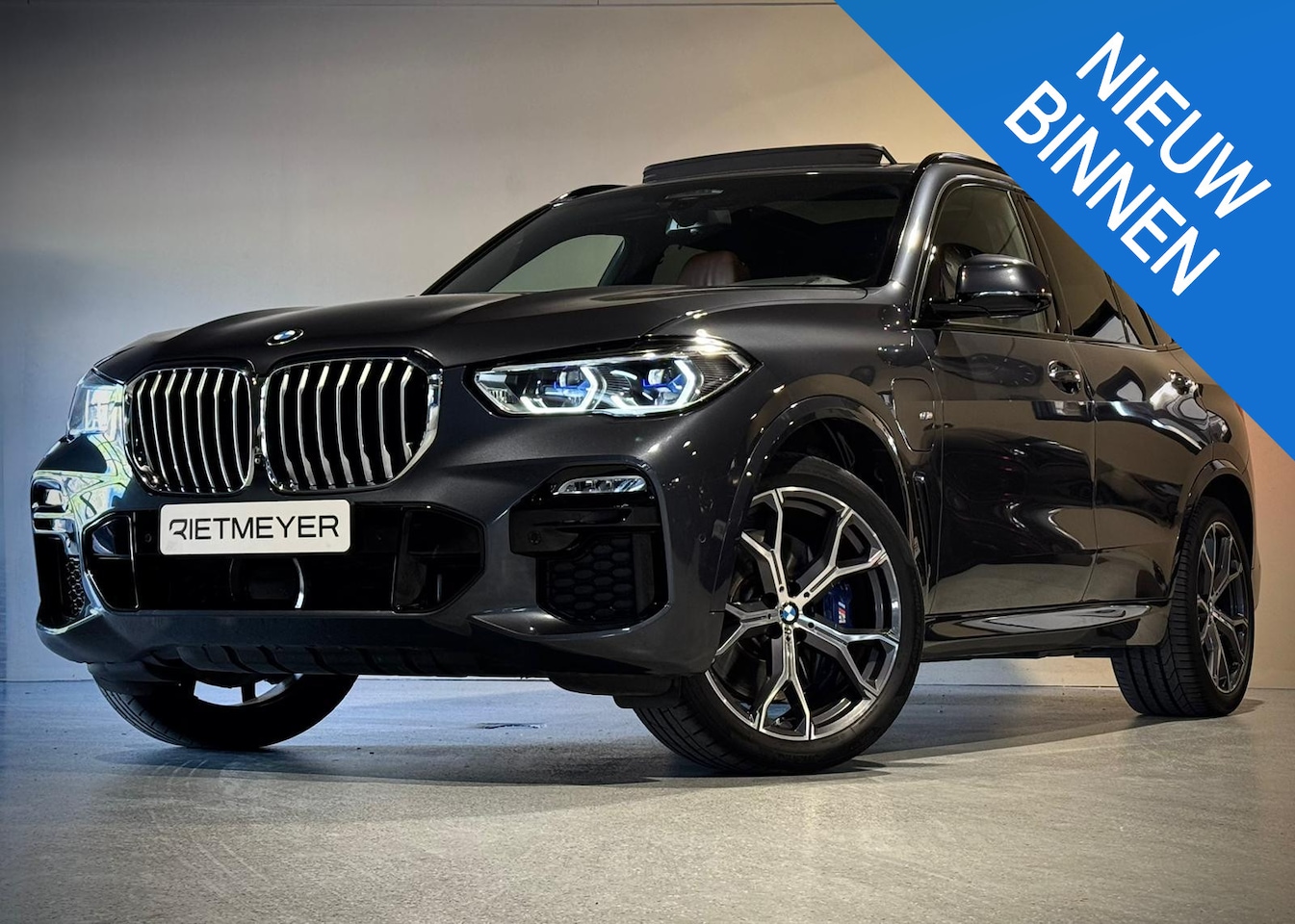 BMW X5 - xDrive45e High Executive |Pano |Achterasbesturing |Luchtvering |HUD |Sky Lounge |H&K |360° - AutoWereld.nl