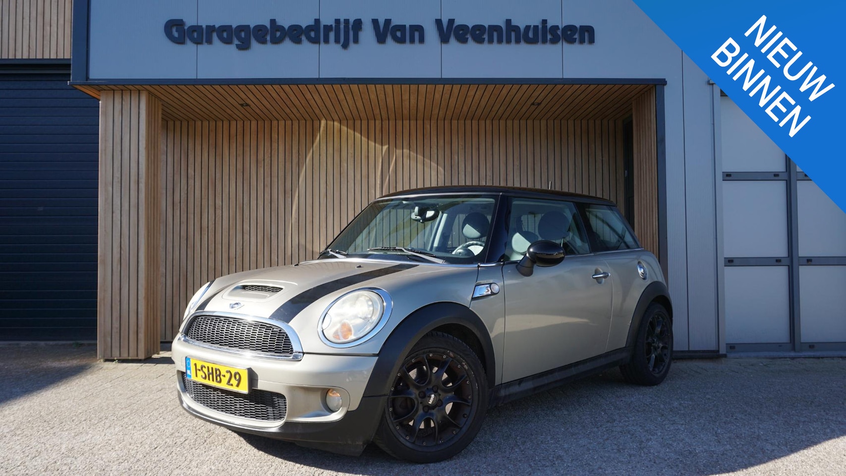 MINI Cooper S - Mini 1.6 174pk Airco Leder Spoiler Cruise controle *192311km* Sportief - AutoWereld.nl