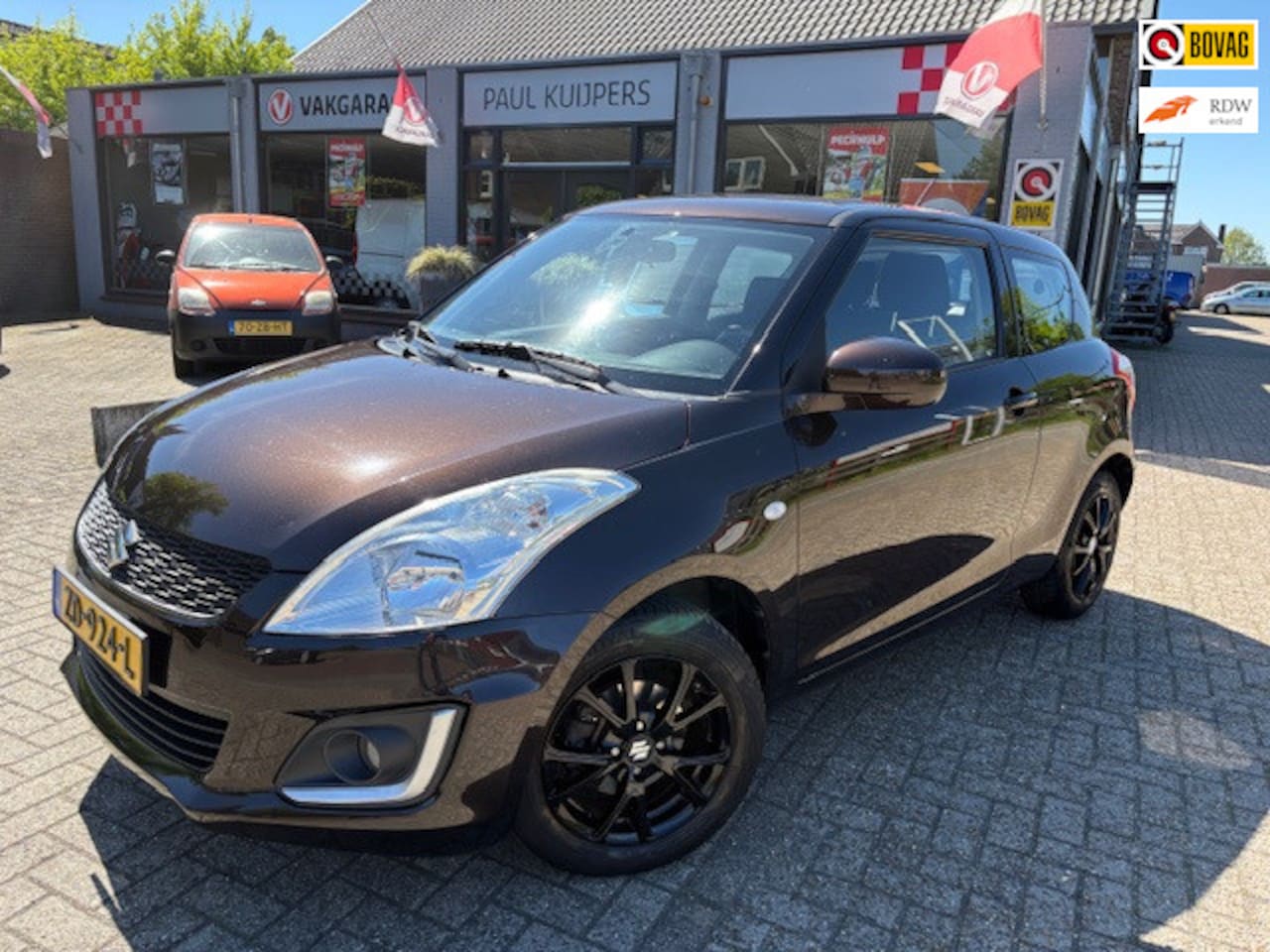 Suzuki Swift - 1.2 Bandit EASSS *airco + LM-velgen + parkeersensor* - AutoWereld.nl