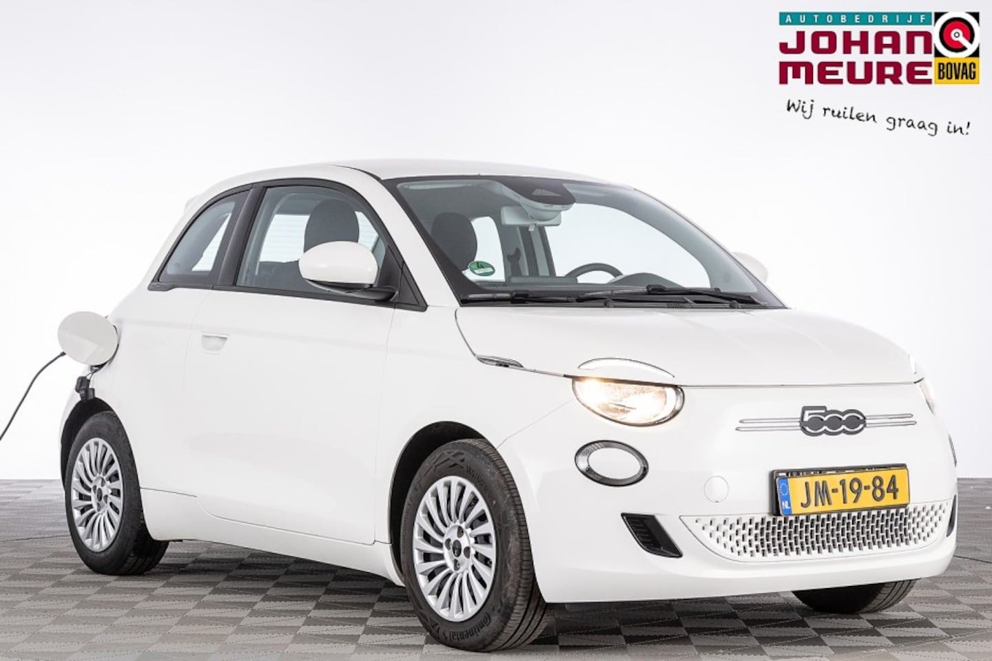 Fiat 500e - Urban 42 kWh | CARPLAY | AIRCO | CRUISE . - AutoWereld.nl