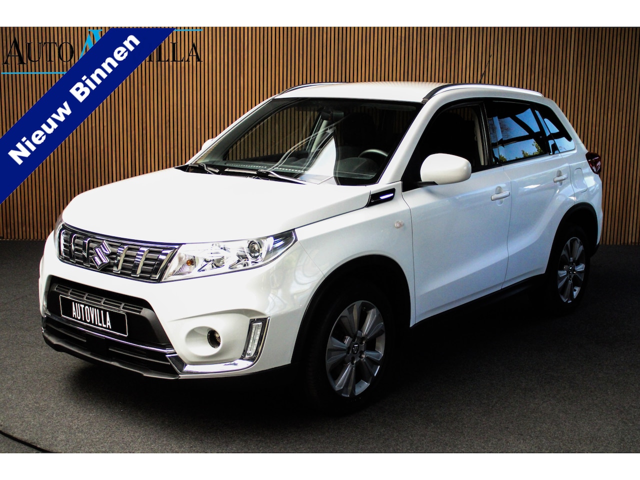 Suzuki Vitara - 1.0 Boosterjet Select Navigatie - Cruise Control - Camera - Stoelverwarming - AutoWereld.nl