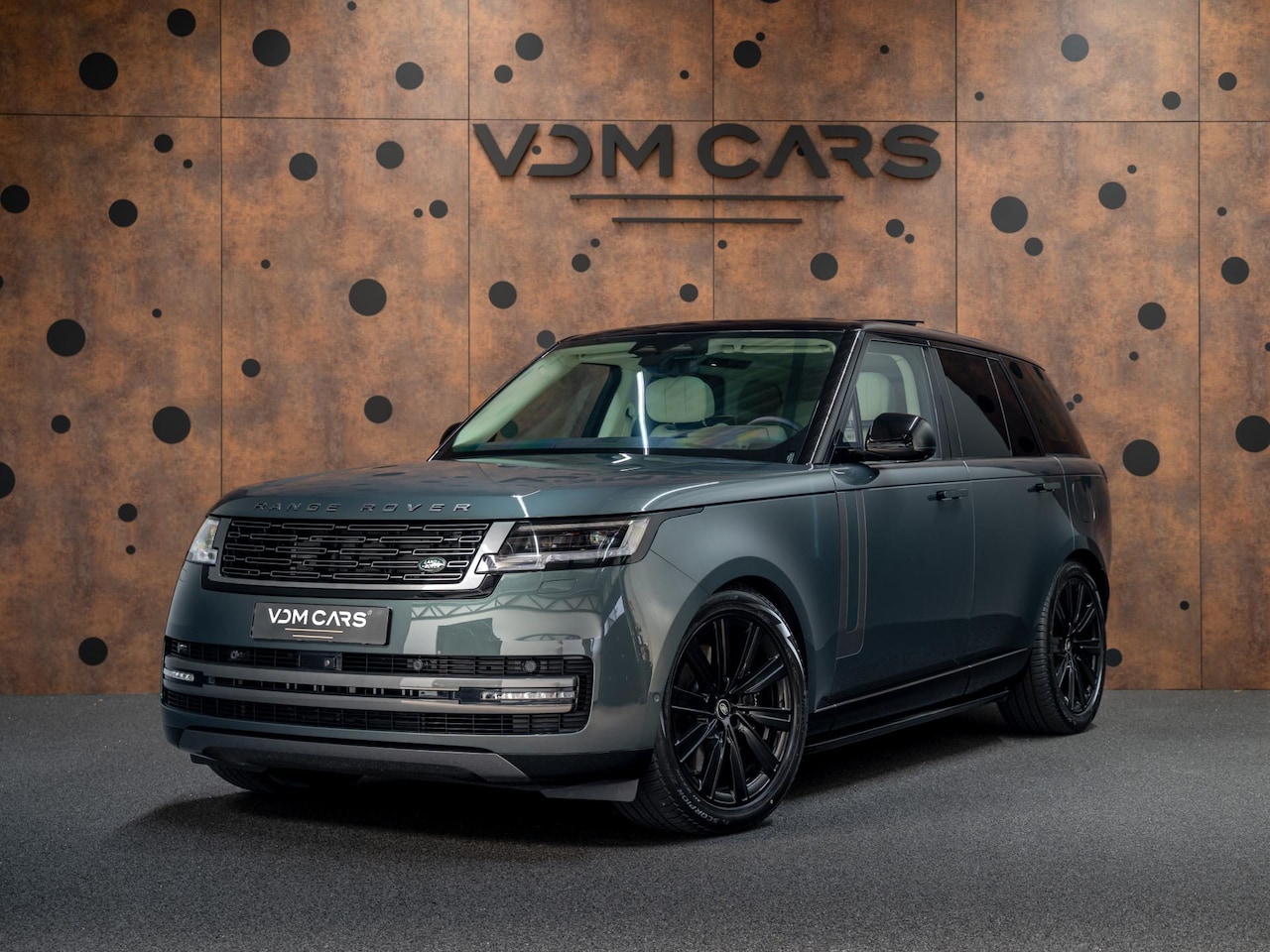Land Rover Range Rover - 3.0 P550e Autobiography PHEV | Rear Entertainment | Massage | Trekhaak | Shadow | - AutoWereld.nl