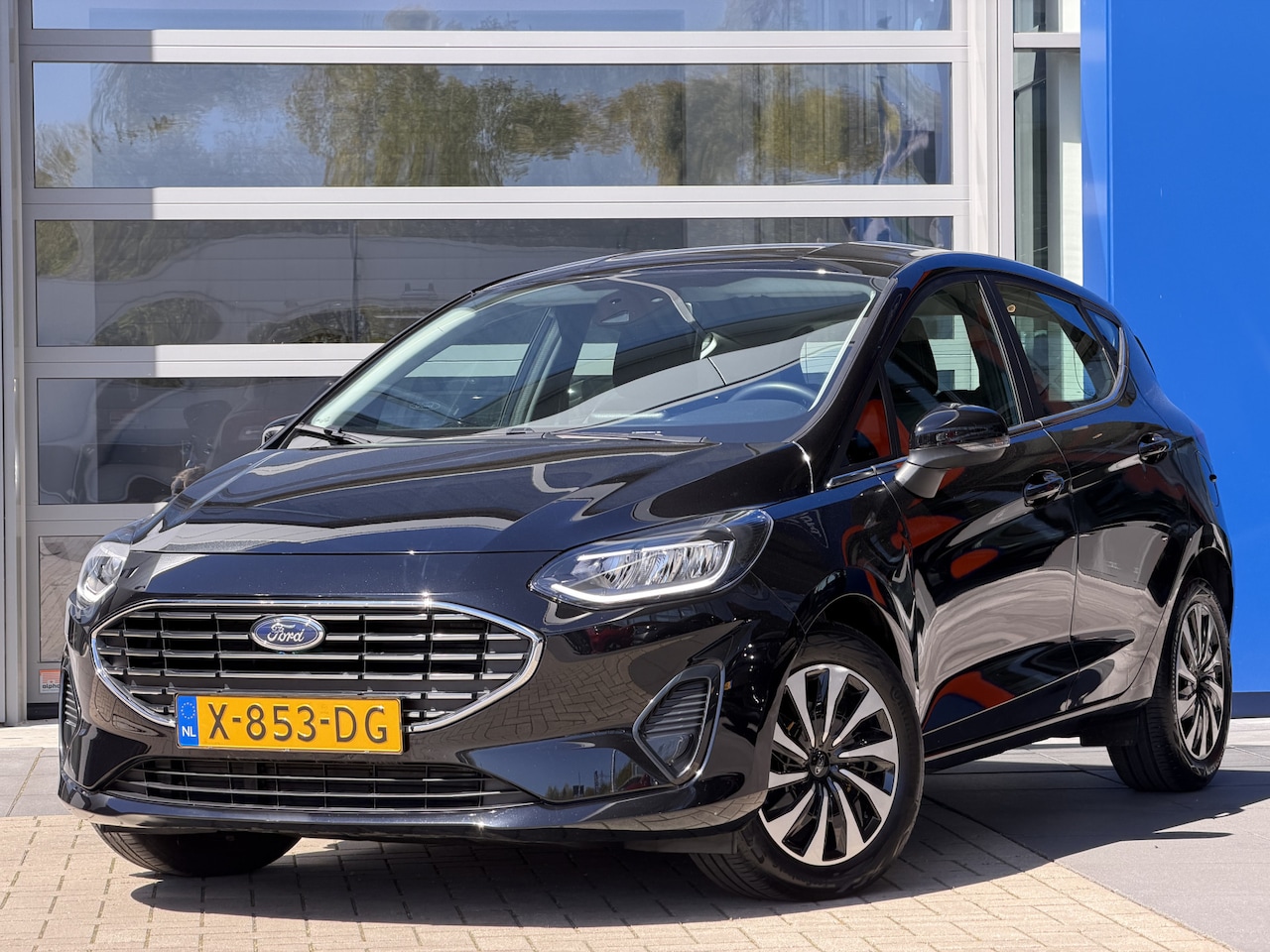 Ford Fiesta - 1.0 EcoBoost Hybrid Titanium | Winter Pack | Cruise C. | Apple Carplay | Keyless entry - AutoWereld.nl