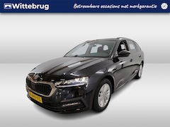 Skoda Octavia Combi - 1.0 TSI Ambition / CRUISE/ NAVI/ DIGITAL DASH/ CLIMATE/ MULTIMEDIA/ 16" LMV