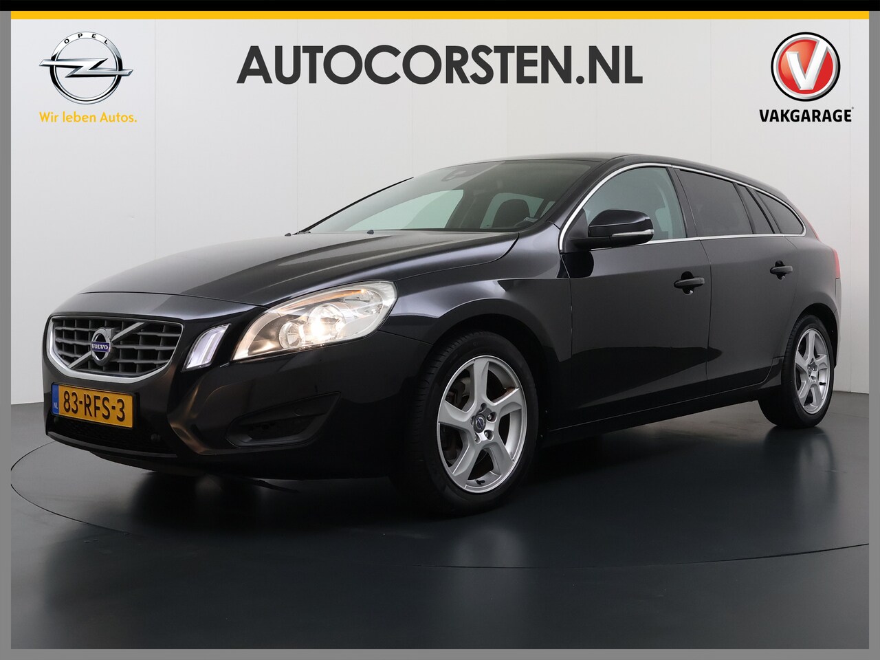 Volvo V60 - 2.0T 200PK Momentum Trekhaak Navi Ecc Cruise Control Pdc Lmv 17" Privacy Glas Led Isofix B - AutoWereld.nl
