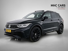 Volkswagen Tiguan - 1.5 TSI R-Line Business+ | Black style | Trekhaak | 20'' | Panoramadak |